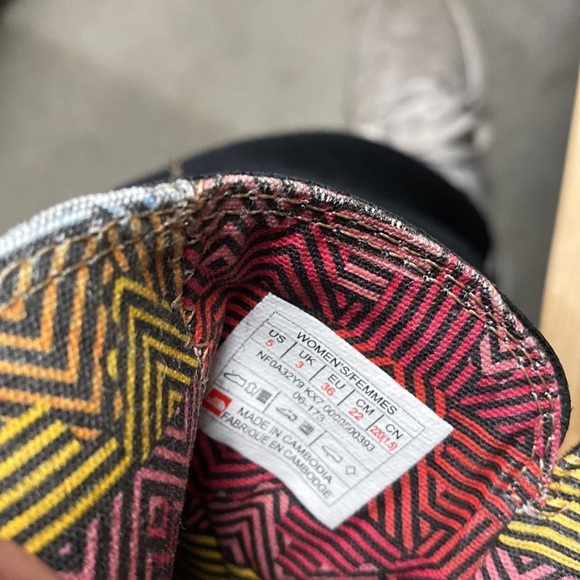 The North Face Women’s Bridgeton Booties / Size-5 - Picture 6 of 12